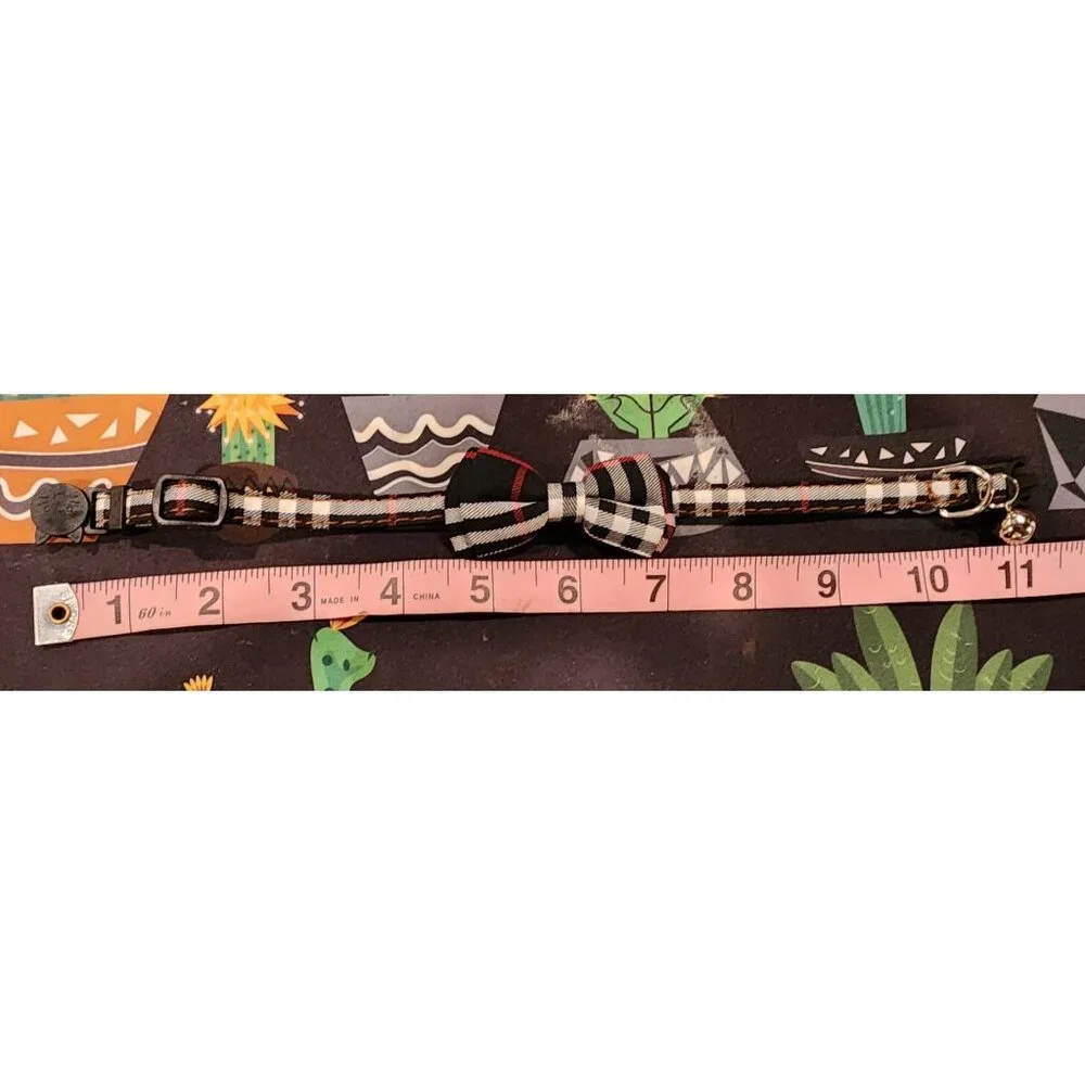 NEW Pipidog Adjustable Plaid Cat Collar With Bowtie Bell & Heart Charm